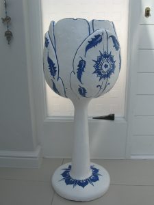 Delft inspired plant stand