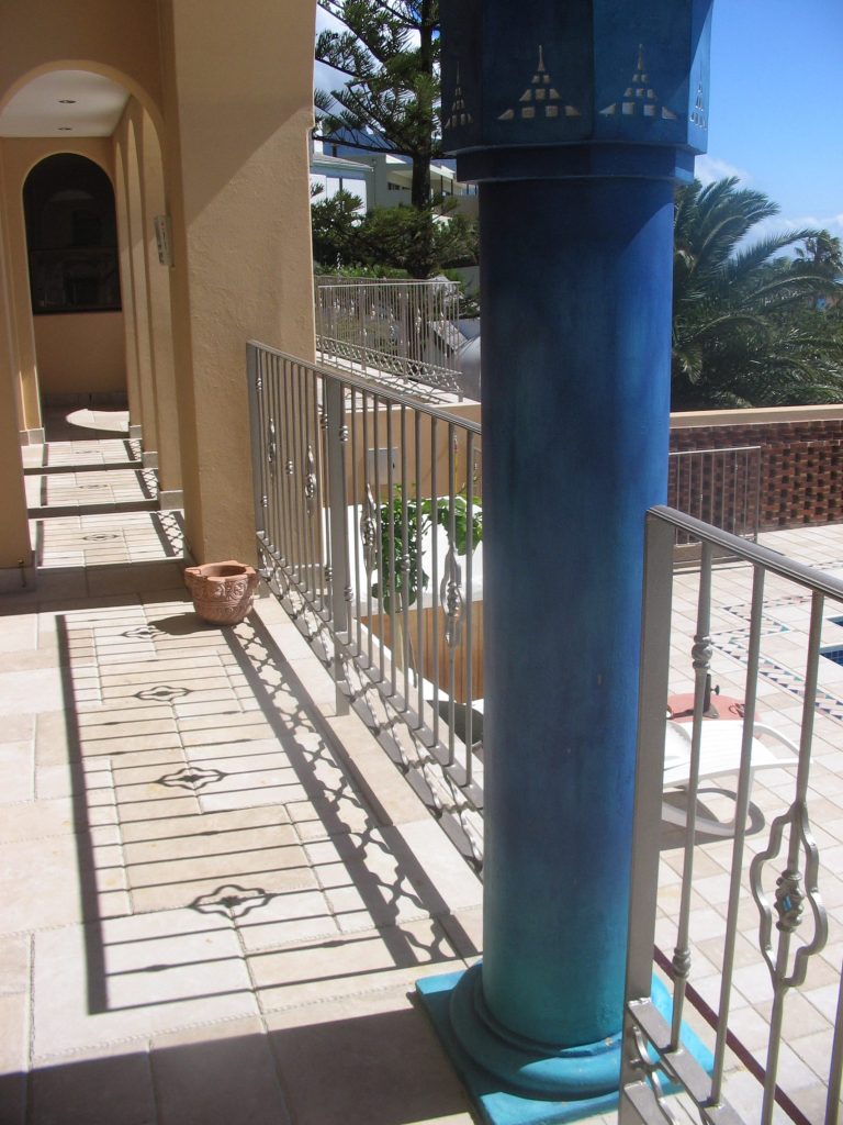 ombre column