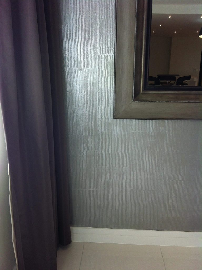 Wall Finishes- pearlescent combed effect